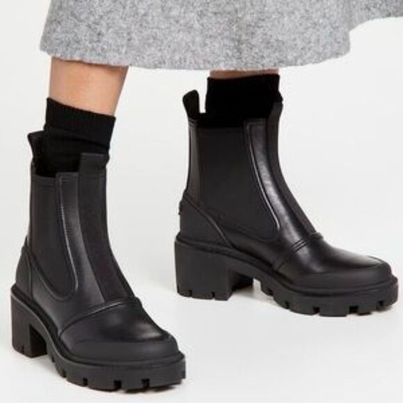 $458 Tory Burch Chelsea LUG-SOLE Black Chelsea Boots Leather Size 9.5 New - Picture 1 of 7